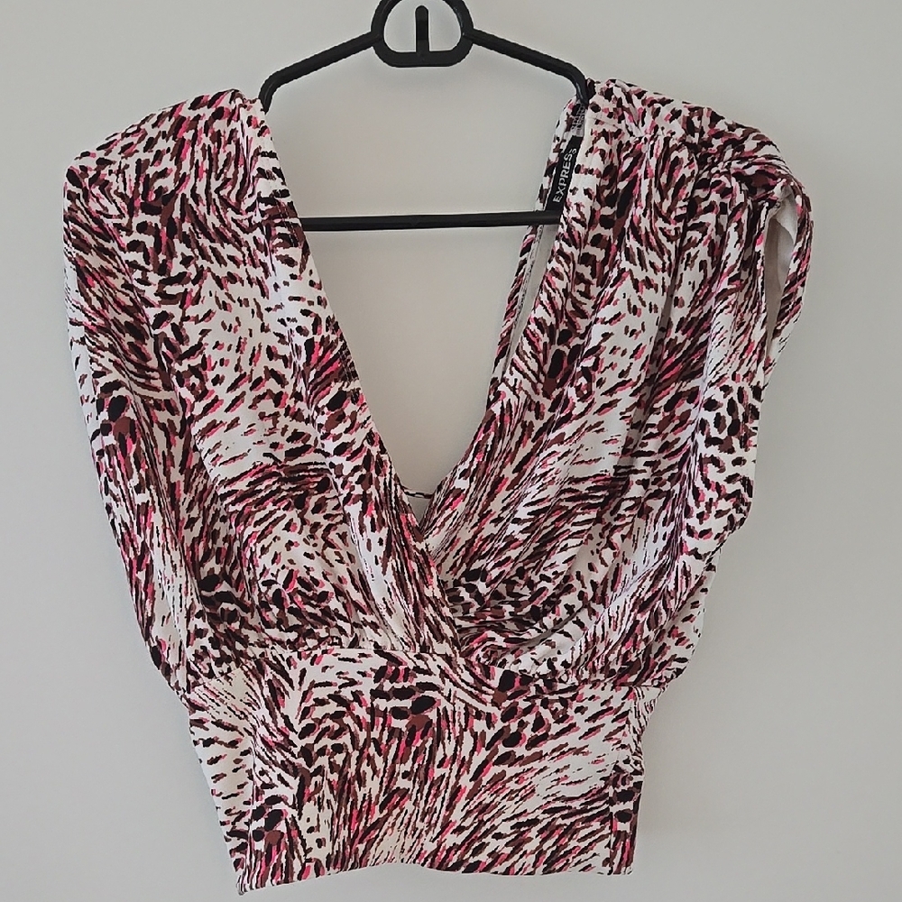 EXPRESS Stylish Women's Pink and Black Top Size: XS NWOT